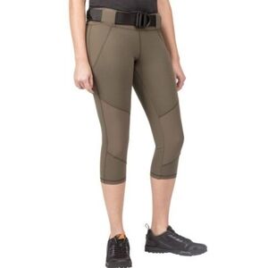 5.11 Tactical Women's Raven Range Yoga Capri XS